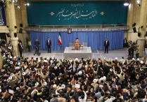 شرحی از یک حدیث نقشبسته بر دیوار حسینیه امام خمینی