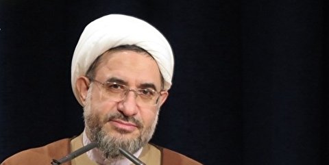 انقلاب اسلامی لایههای نفاق راآشکارمیکند