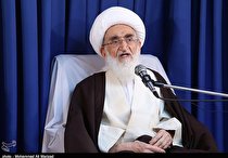 نباید تحریمها را بهانهای برای برخی مشکلات کشور بدانیم