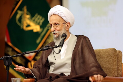 دین فروشان شرم کنند