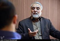 اظهارات روحانی درباره پیامبر اسلام تحریف مسلمات است/ برای توجیه سیاستهای غلط از پیامبر مایه میگذارند