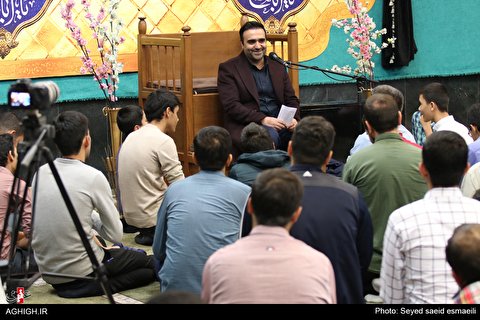 جشن ولادت پیامبر اکرم و امام جعفر صادق(ع) در هیئت آل یاسین