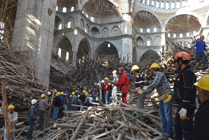 ریزش گنبد دومین مسجد بزرگ در حال ساخت ترکیه+عکس