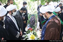 مراسم تدفین پدر حجت الاسلام سید علیرضا حسینی
