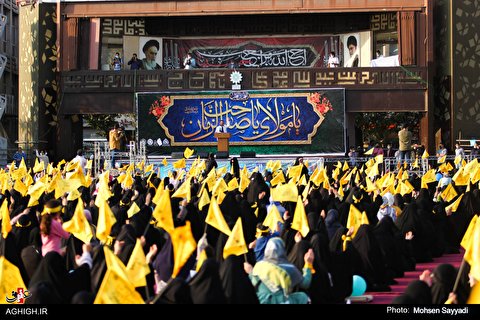 پناهیان: جامعه مهدوی باید قبل از ظهور و با مواسات مردم شکل بگیرد
/میرداماد: باید زندگی و رفتارمان رنگ و بوی مهدوی بگیرد