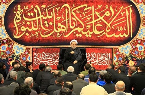 گریهای که همتراز اشک بر حسنین است