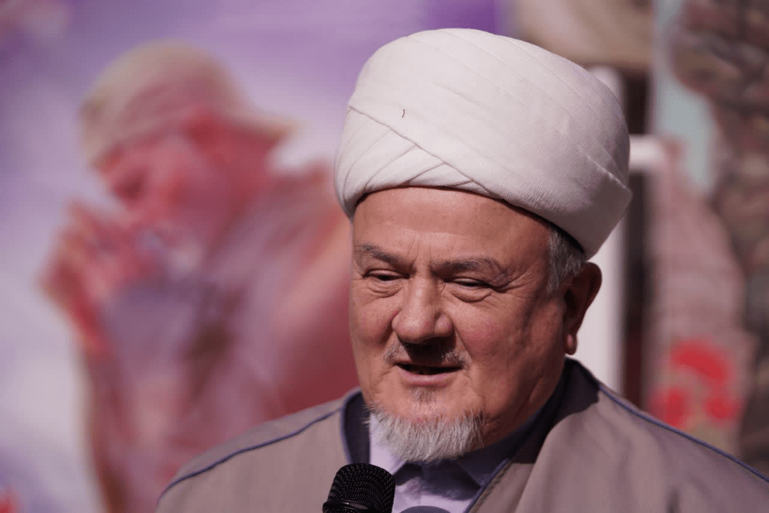 حضور زائران روسی بر سر مزار حاج‌قاسم + عکس