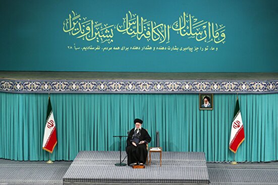 دیدار اقشار مختلف مردم در سالروز مبعث پیامبر با رهبر انقلاب