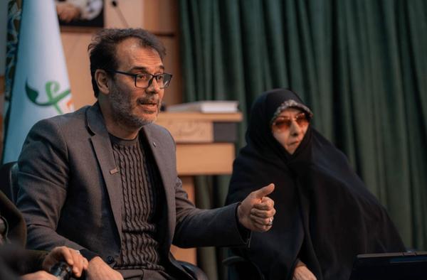 در شرایط کنونی زیر پرچم اهل بیت باید جمع شد/ زنگ خطر تحریف حضرت زهرا(س) در هیأت