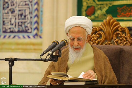 چرا موقع تشییع جنازه نباید حرف زد؟