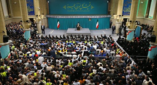 رهبر انقلاب اسلامی: ذهن‌ها نباید از مسئله فلسطین منصرف بشود/ عقیده‌ام این است که به توفیق و عزت و جلال الهی فلسطین پیروز خواهد شد