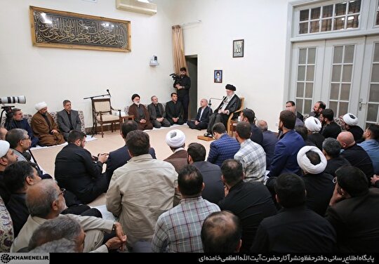 رهبر انقلاب: ابتکار مهم سیاسی امام باقر علیه‌السلام این بود که ده روز در منا برای ایشان عزاداری کنند/ از این طریق پیام ایشان به اکناف دنیای اسلام می‌رسد. ۱۴۰۴/۳/۱۳