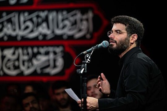 نحن جنودک بقیة‌الله/ شعرخوانیِ حاج میثم مطیعی در جمعهٔ خشم تهران
