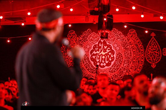 شب هشتم محرم در هیئت فدائیان حسین(ع) اصفهان