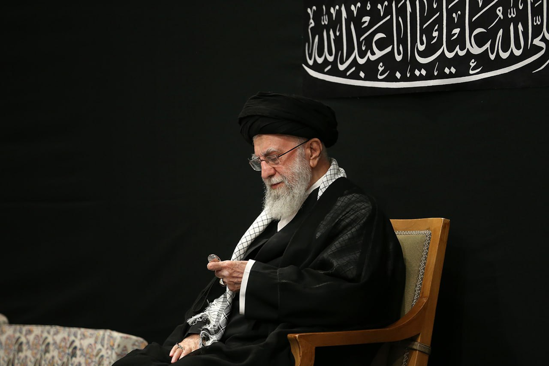 عزاداری شب عاشورا با حضور رهبر انقلاب برگزار شد