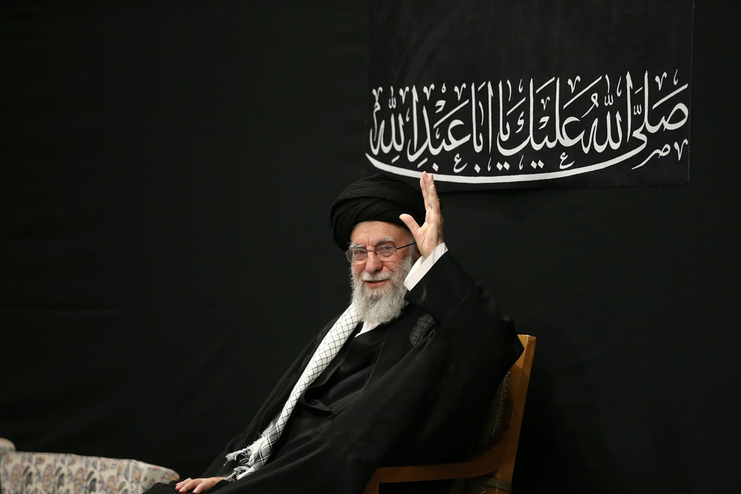 عزاداری شب عاشورا با حضور رهبر انقلاب برگزار شد