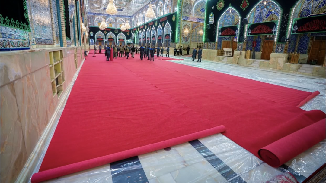 کفپوش‌های قرمز در حرم امام حسین (ع) پَهن شد +عکس