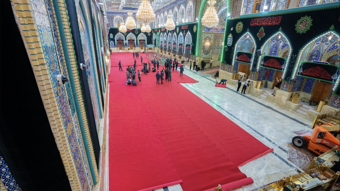 کفپوش‌های قرمز در حرم امام حسین (ع) پَهن شد +عکس