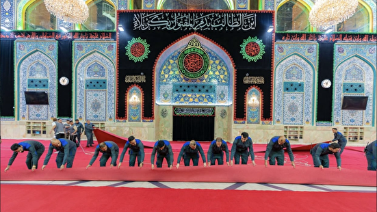 کفپوش‌های قرمز در حرم امام حسین (ع) پَهن شد +عکس