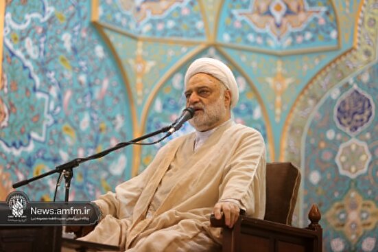 حجت الاسلام فرحزاد: دشمن به دنبال تضعیف روحیه مردم ایران است