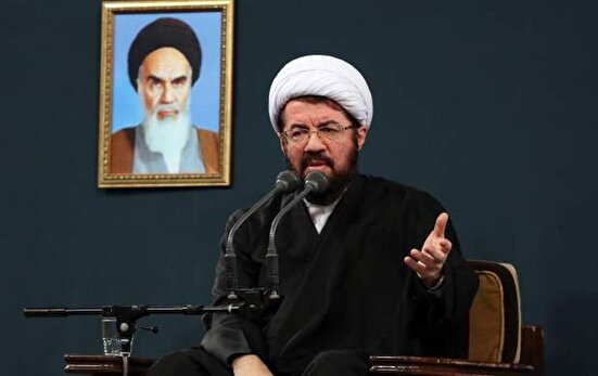 روایت استاد عالی از حضور رهبری در حسینیه امام خمینی(ره)