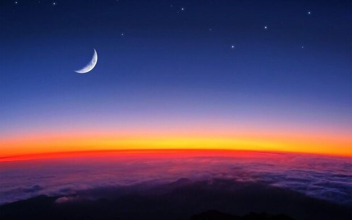 چه روزهایی در مهر ۱۴۰۴ قمر در عقرب است؟