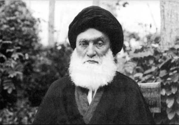 مرجع تقلیدی که خواهر شاه را به قم راه نداد مرجع تقلیدی که خواهر شاه را به قم راه نداد