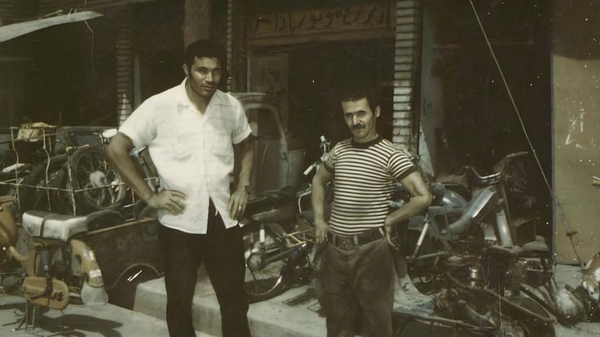 تنها شهیدی که مزارش در قطعه اموات است