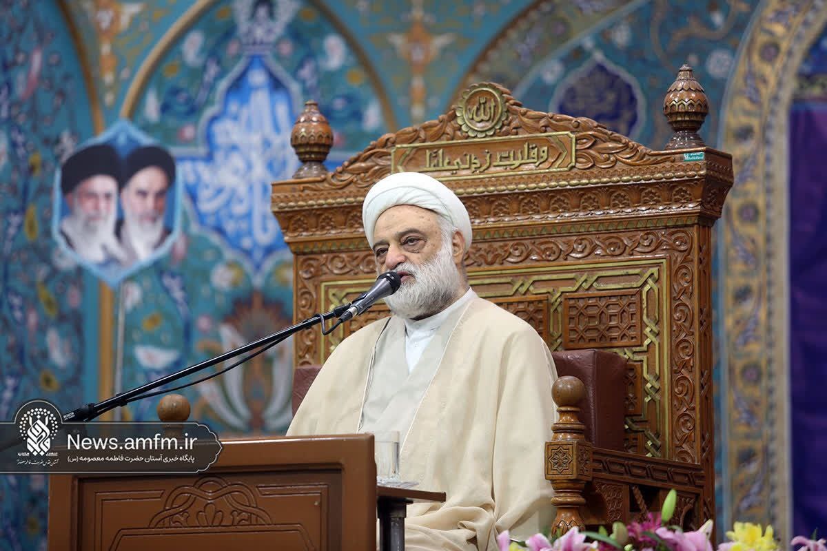 قرائت حدیث کساء برای رفع مشکلات دنیا بسیار مؤثر است