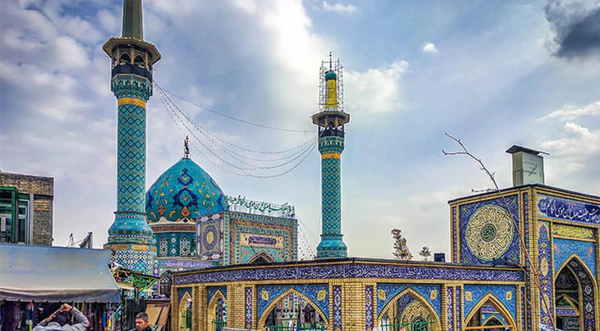 آستان امامزاده صالح: استفاده شخصی از سرداب حرم صحت ندارد