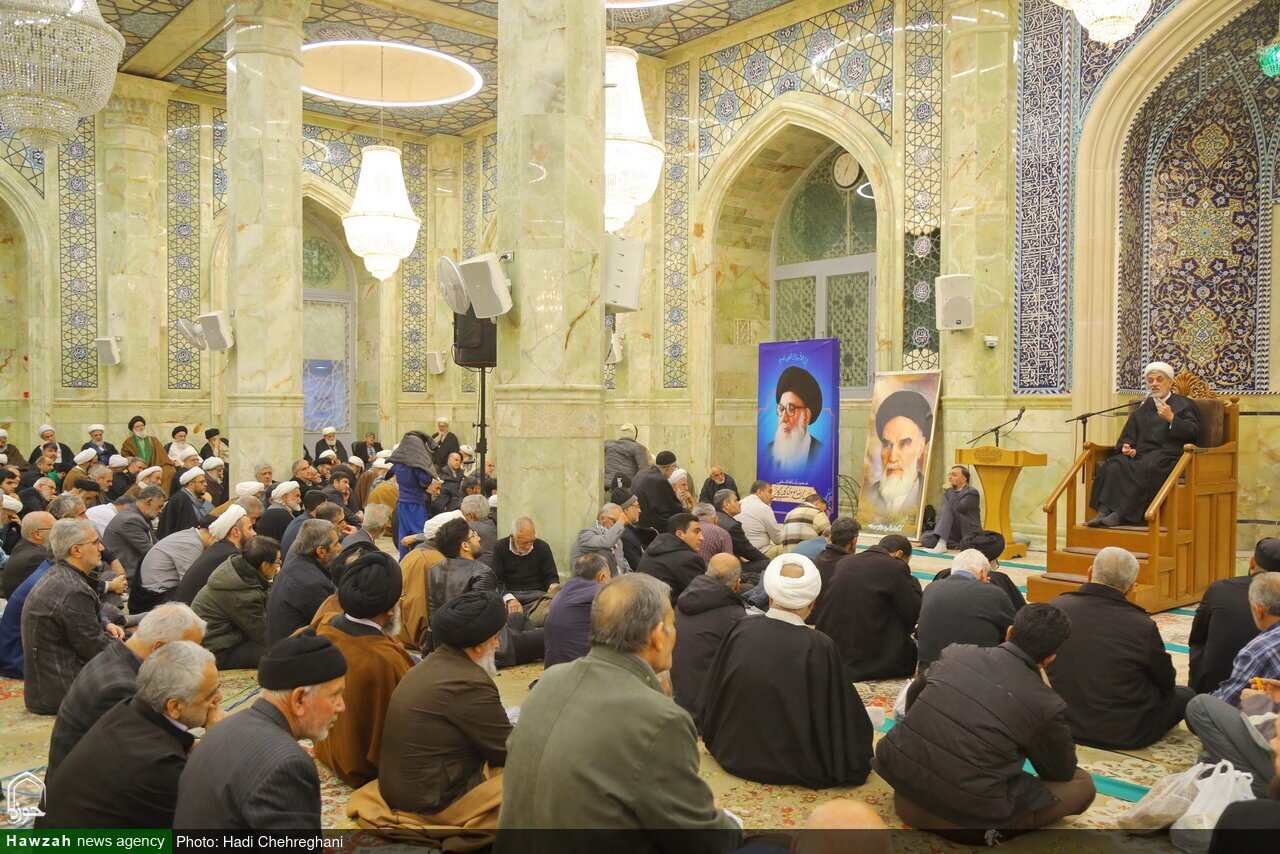 آیت‌الله‌العظمی گلپایگانی(ره) تضعیف رهبری را حرام می‌دانستند