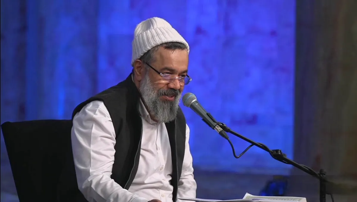 آغاز مناجات خوانی حاج محمود کریمی در حرم امیرالمؤمنین(ع)