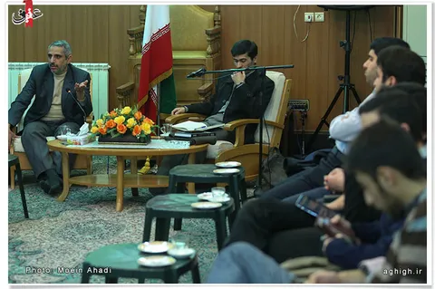 هفتادو نهمین حلقه شعر  ولایی فرات برگزار شد