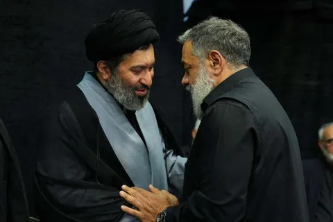 بزرگداشت شهادت رهبر شهید انقلاب و شهدای خانواده‌ی معظم‌له در امامزاده علی اکبر(ع) چیذر