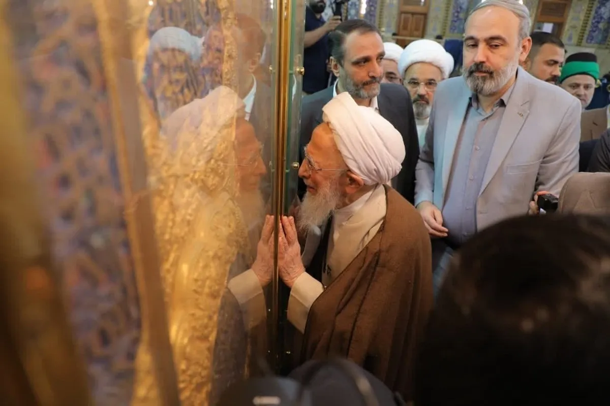 تشرف آیت‌الله جوادی آملی به حرم امام حسین و حضرت ابوالفضل
