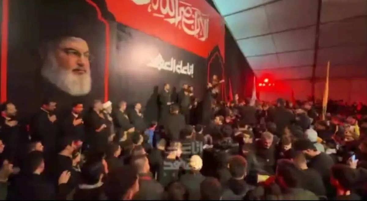 مداحی حاج مهدی رسولی به همراه میثم مطیعی، حسین طاهری و علی ملائکه در شب تشییع شهید بزرگ مقاومت در بیروت