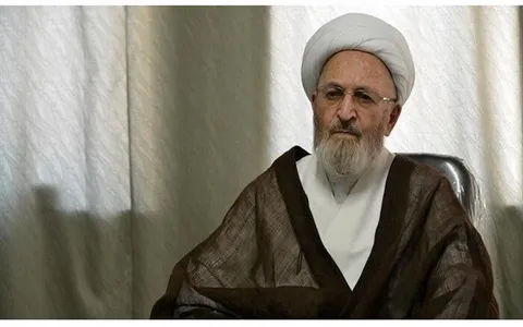 آیت الله سبحانی به پرسشی درباره زیارت امین الله پاسخ دادند.