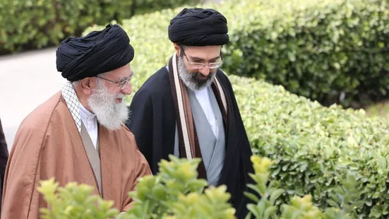 روایت آیت‌الله علم‌الهدی از دستور رهبر انقلاب برای تشییع امام شهید