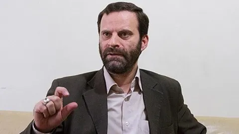 گفتگو با حاج علی قربانی: راهکاری برای برهنه نشدن در هیئت ها