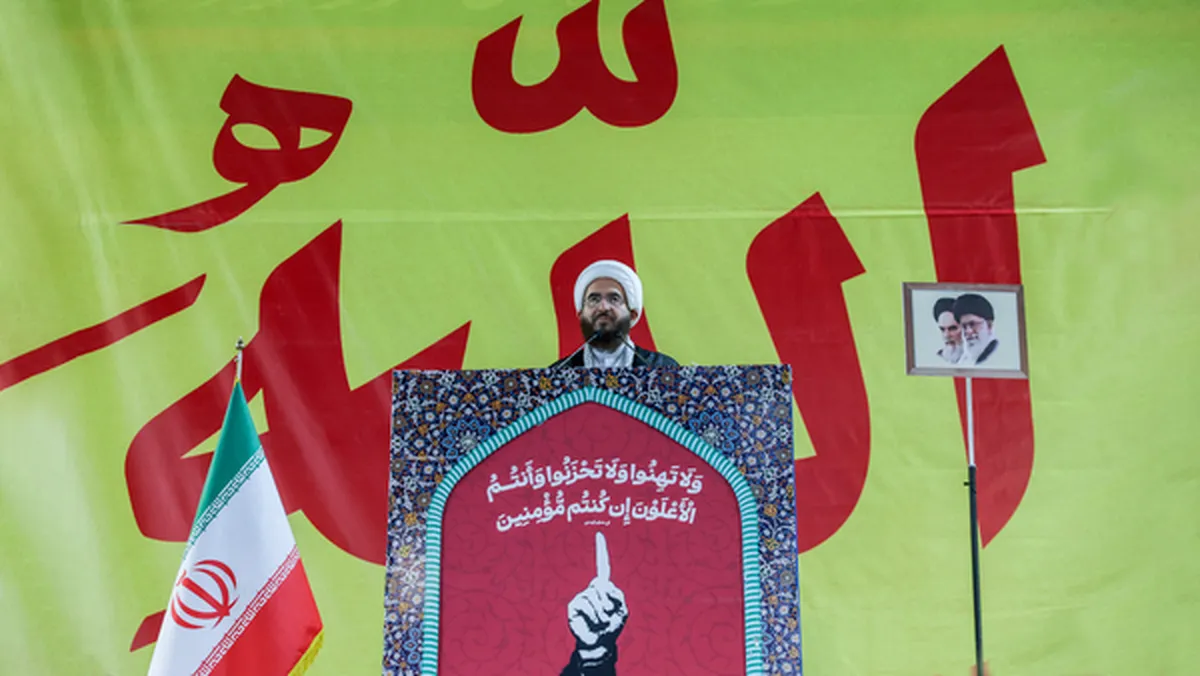 سر نجس نتانیاهو و ترامپ به دست فرزندان علی(ع) به سنگ خواهد خورد/ امسال باید حسینی‌ترین محرم تاریخ را تجربه کنیم