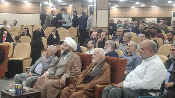 گزارش عقیق از آیین رونمایی از کتاب "شاخه طوبی"