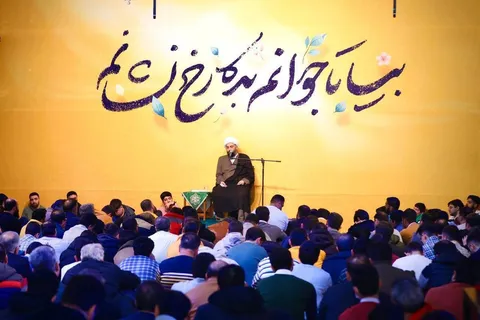 احیای شب نیمه شعبان در آستان امامزاده صالح(ع) تهران