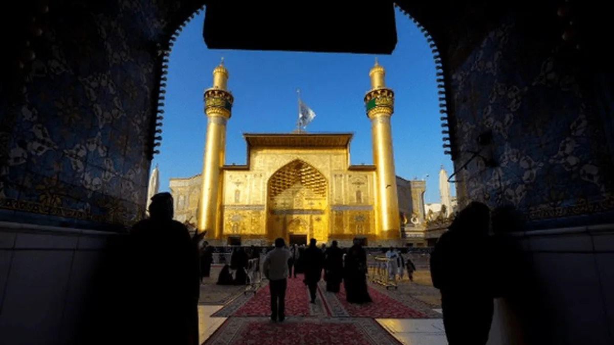 قابی متفاوت از ایوان نجف
