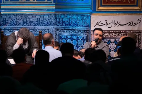 مناجات خوانی شب هفتم ماه رمضان در هیئت مکتب الزهرا(س)