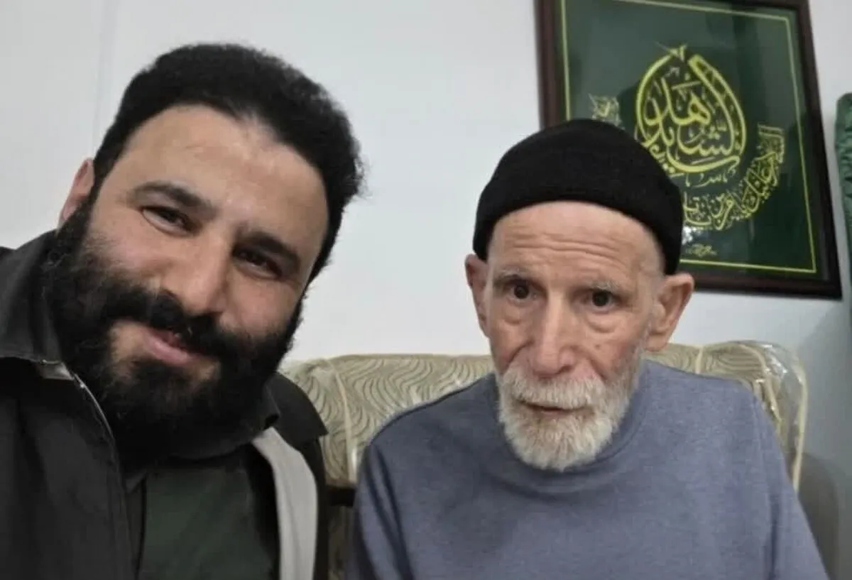 دیدار با استاد شعر و مداحی در روز معلم