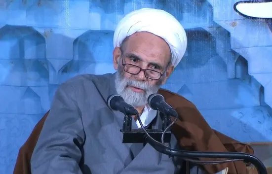 نصر الهی فراتر از پیروزی‌های ظاهری و نظامی است