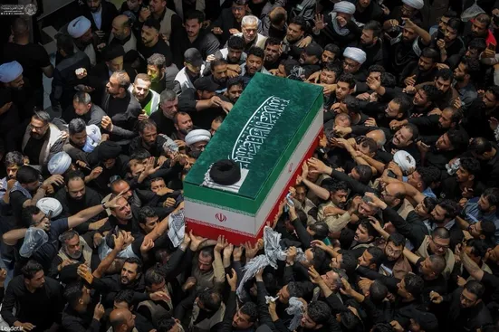 تشییع پیکر رهبر شهید انقلاب در نجف اشرف
