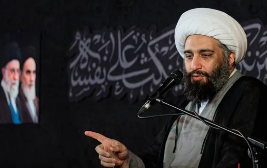 اگر روزی بر مردم روشن شود که برخی مسئولان، امری را بر رهبری تحمیل کرده‌اند، اجازه زندگی در میهن اسلامی را به آنها نخواهند داد