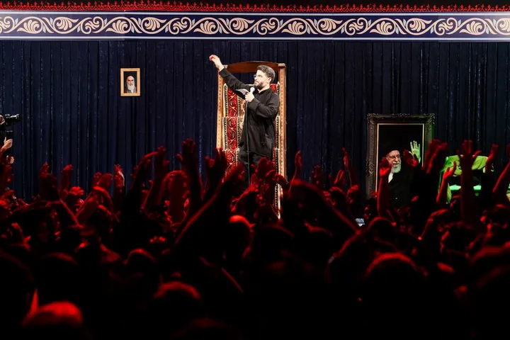 سخنان طوفانی میثم مطیعی در شب عاشورا در دفاع از سپاه پاسداران انقلاب اسلامی و خون خواهی رهبر شهید