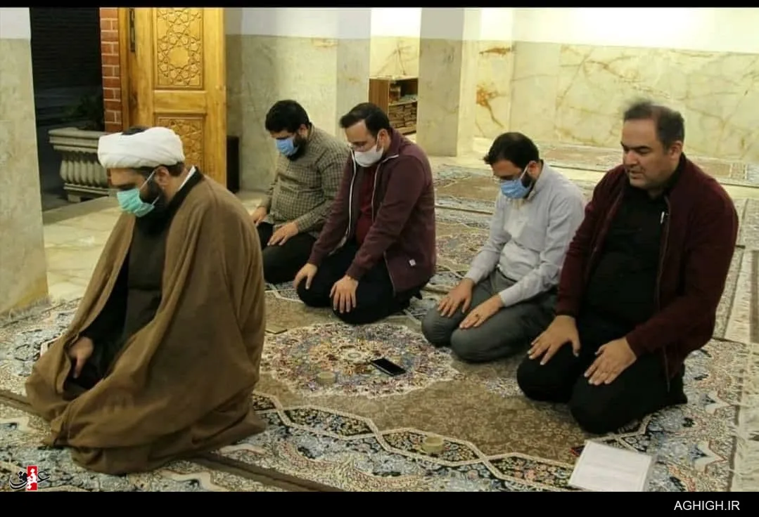 عکسی از حاشیه مناظره حامد کاشانی با حسین دهباش
